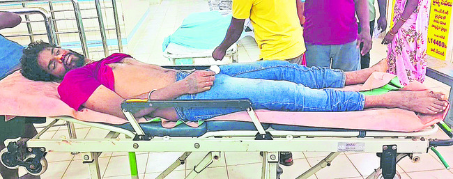 మద్యం మత్తులో పూరింటికి నిప్పు 1