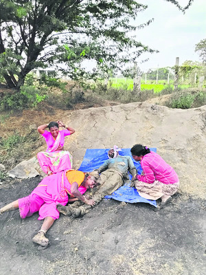 తాళం వేసిన ఇంట్లో చోరీ
1