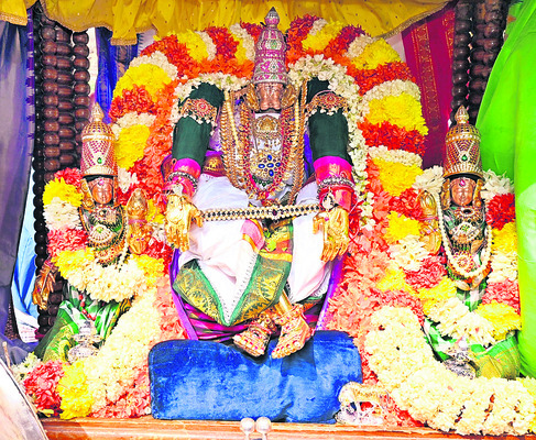 భక్త హనుమా.. వైభవం కనుమా!2