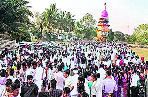 వైభవంగా బసవేశ్వర రథోత్సవం1