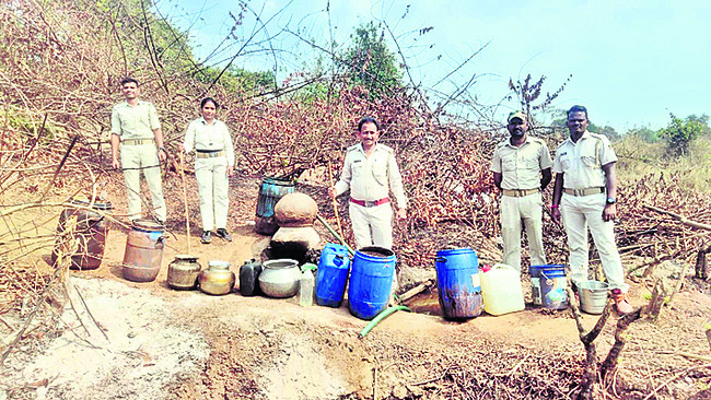ఆధ్యాత్మిక సదస్సులో  పాణిగ్రాహికి సత్కారం 1