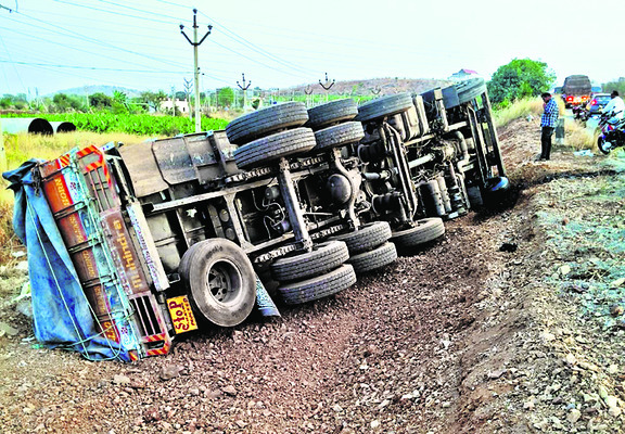 జగన్‌ సీఎం అయితేనే ఉద్యోగ అవకాశాలు1