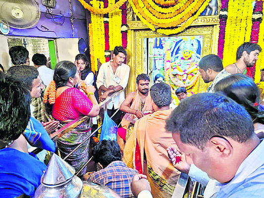 ● పైడితల్లీ పాహిమాం..! 2