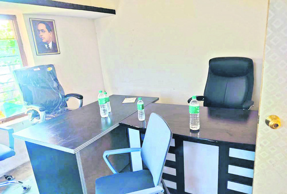 కుర్చీ దగ్గర మొదలైన పంచాయితీ1