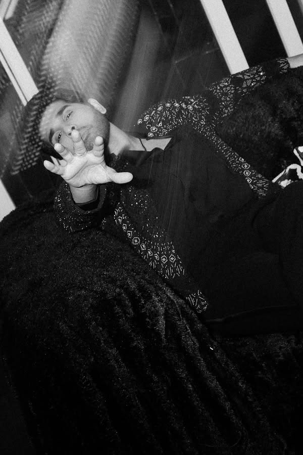 Allu Sirish And Nayanika Looks IN Black Dress Photos6