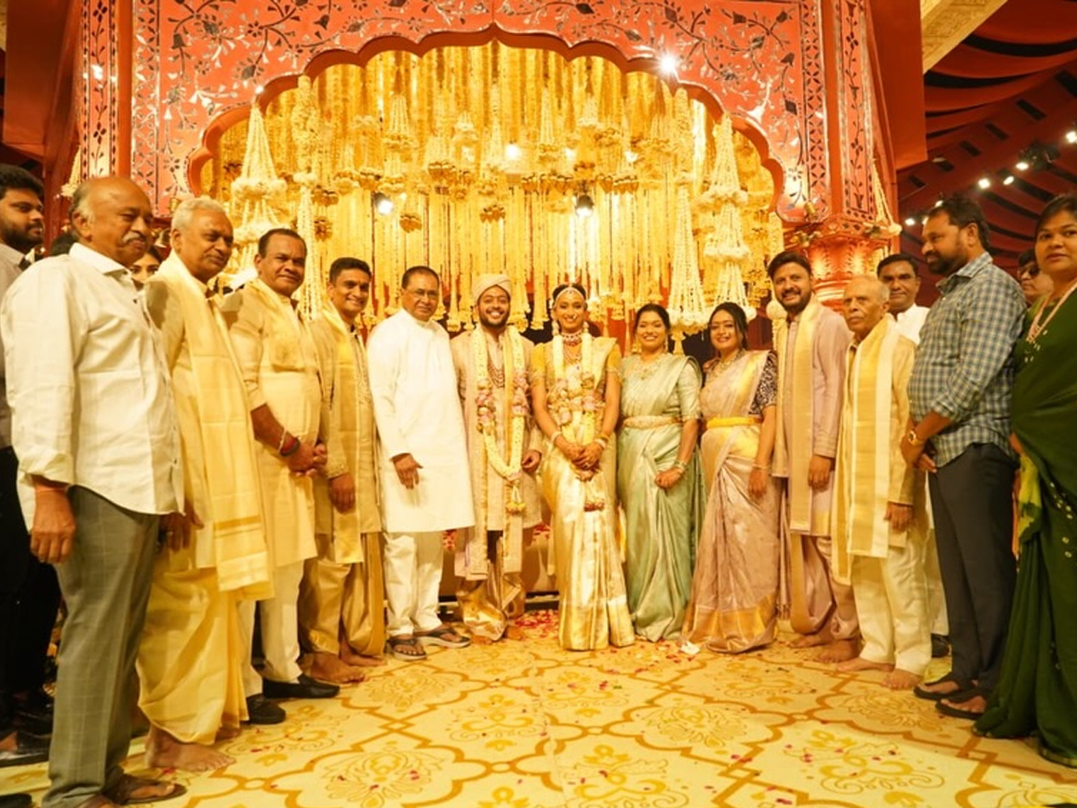 Allu Sneha Reddy At Minister komatireddy Venkatreddy Brothers Daughters Marriage photos10