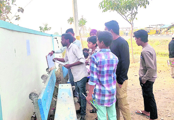 బాధిత కుటుంబానికి          న్యాయం చేయాలి1