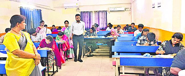 విజయకీలాద్రిపై ఆలయ  ప్రతిష్ఠా మహోత్సవాలు 2