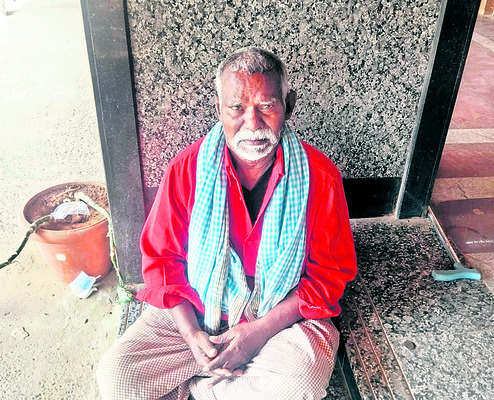 ఇతని పేరు పాల మద్దయ్య. కర్నూలు మండలం చిన్నటేకూరు గ్రామం1