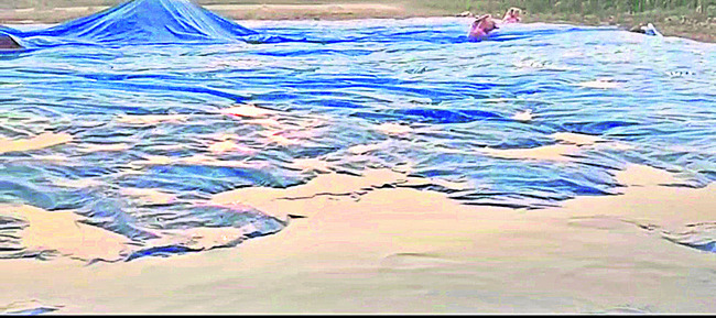 అకాలవర్షం.. రైతుల ఆగమాగం
1