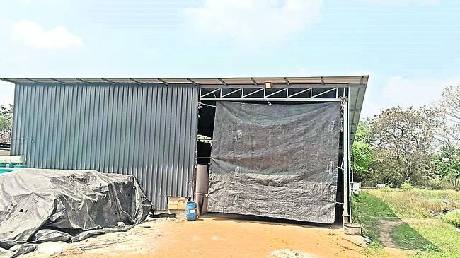 తమిళనాడు డైయింగ్‌ యూనిట్‌ మూసివేత 
2