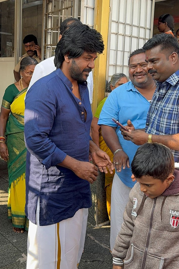 Actor And Choreographer Raghava Lawrence And Family Visited Tirumala Photos6