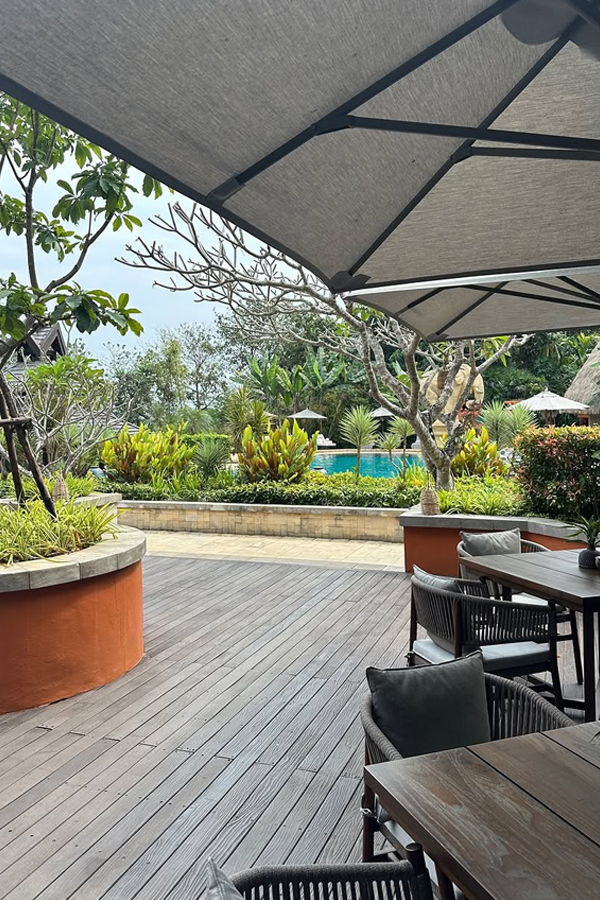 Actress Ritu Varma Enjoying Vacation In Thailand With Family Photos5