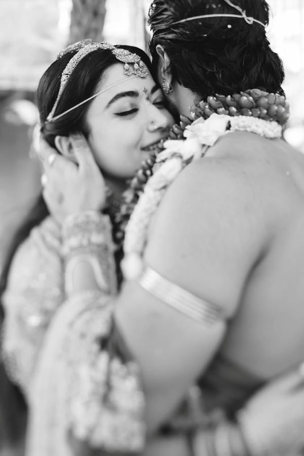 Grand Vijay Deverakonda And Rashmika Mandanna Wedding PHotos11