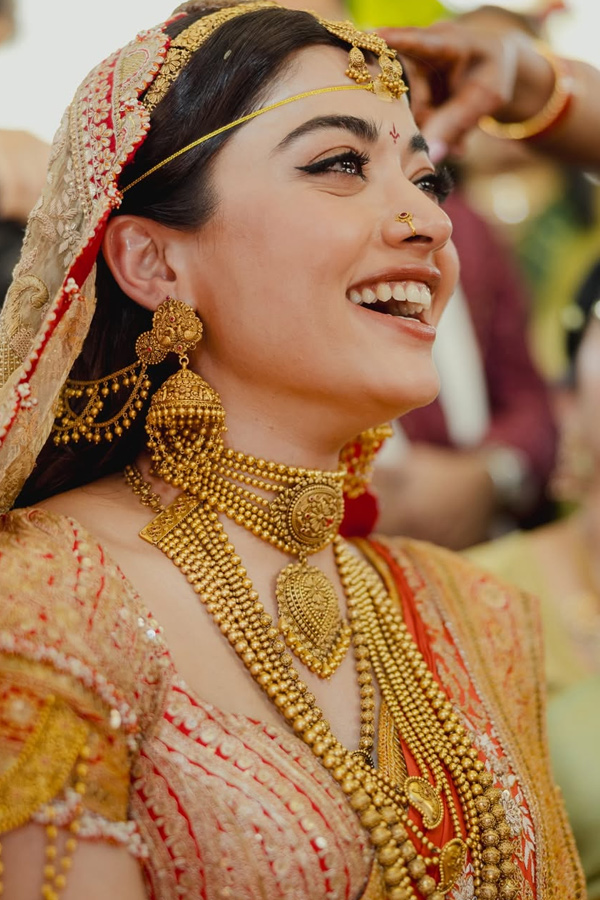 Grand Vijay Deverakonda And Rashmika Mandanna Wedding PHotos14