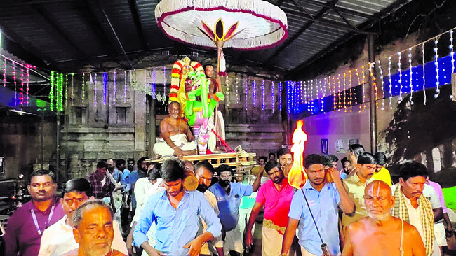 నమో.. శేషశైలావాసా! 2