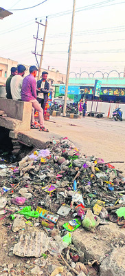 నిర్లక్ష్యం ముంచెత్తగా.. 1