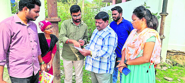 అసంబద్ధ ఉత్తర్వులు సరిచేయాలి   1