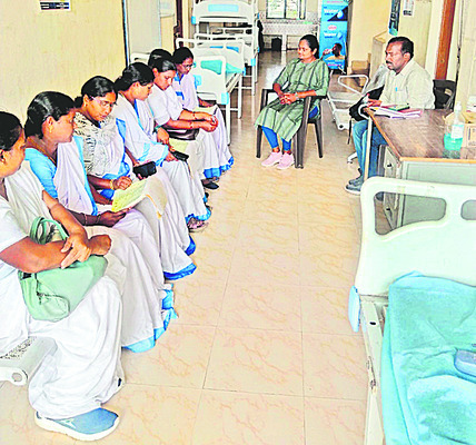 సుబ్బారాయుడి సన్నిధిలో చీఫ్‌ పోస్ట్‌మాస్టర్‌ 1