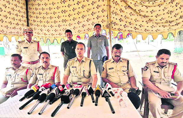 ఆపరేషన్‌ వజ్రపహార్‌ విస్పోటనం1