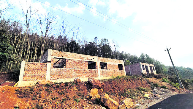 అప్పులతో విలవిల!1