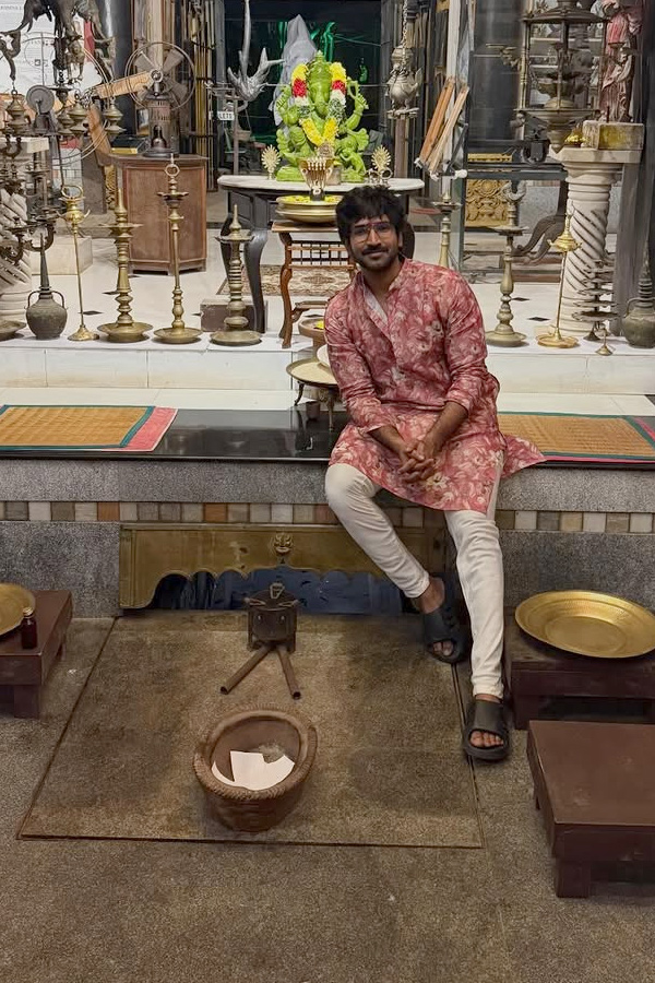 Actor Aadhi Pinisetty And Nikkigalrani couple visited Kumbakonam And Thanjavur temples PHotos6