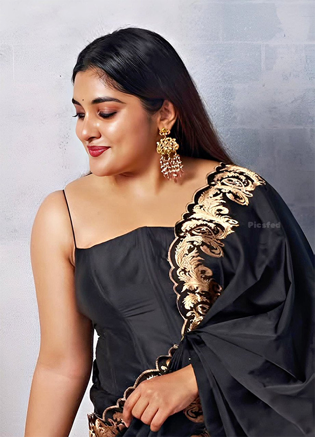 Actress Nivetha Thomas New Look HD Photos9