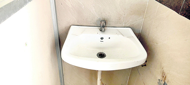 కేంద్ర మంత్రి పూజలు
2