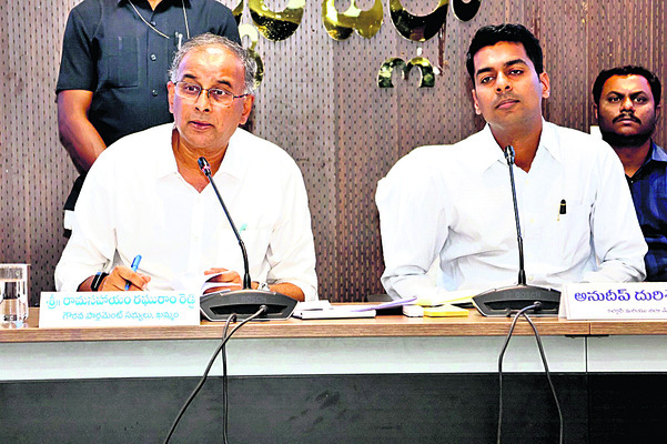 పకడ్బందీగా కేంద్ర పథకాల అమలు1