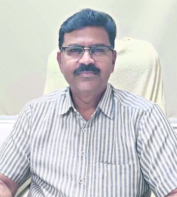 పూత, పిందెలు  రాలుతున్నాయి.. 
2