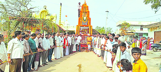 వైభవంగా విమాన రథోత్సవం
1