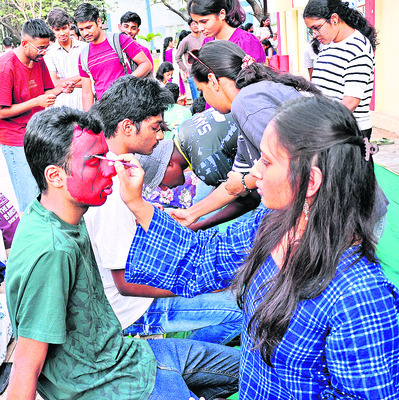 కల్చర్‌ఫుల్‌ ఫెస్ట్‌.. 3