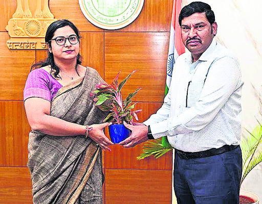 నివేదికపై నిరసన గళం..!1