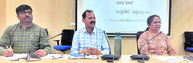 వేగంగా అప్రోచ్‌ రోడ్డు పనులు  1