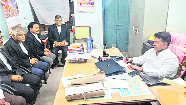 డ్యామెక్కిన హామీ6