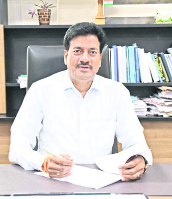 మత్తులో చిక్కుకుంటే  జీవితాలు నాశనం 
1