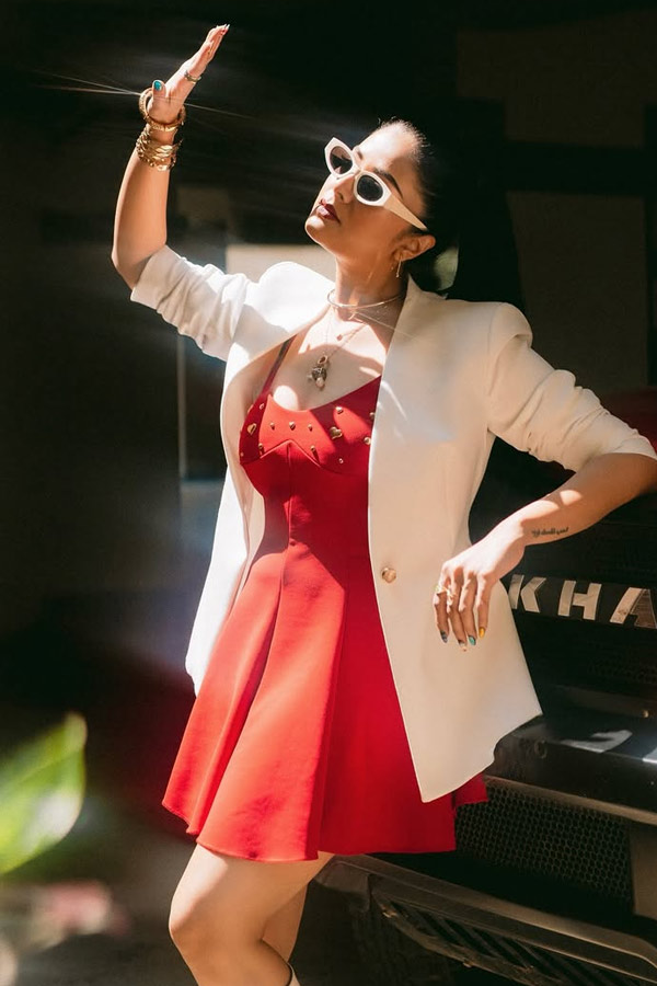 Anchor Srimukhi latest Beautiful Clicks 5