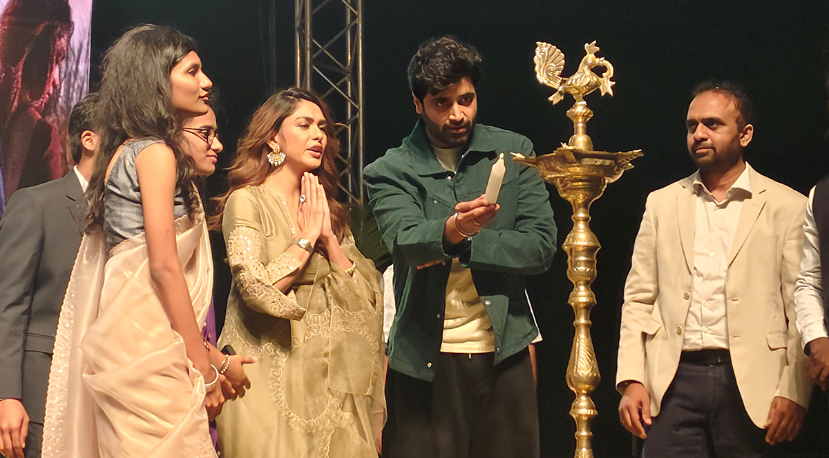 Mrunal Thakur And Adivi Sesh in Tirupati IIT College20