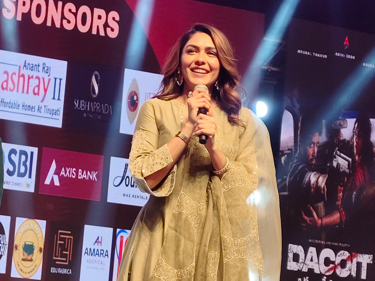 Mrunal Thakur And Adivi Sesh in Tirupati IIT College5