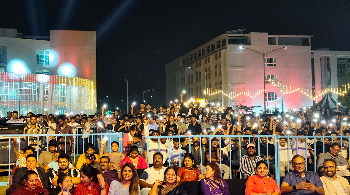 Mrunal Thakur And Adivi Sesh in Tirupati IIT College7