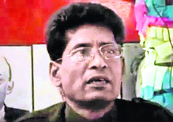 అలసిన దళపతి.. మావోయిస్టు గణపతి!1