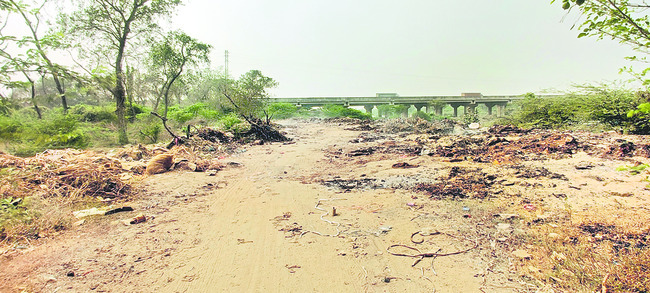 ఆదాయం బీకే త్రషర్స్‌కు.. రోగాలు ప్రజలకు2