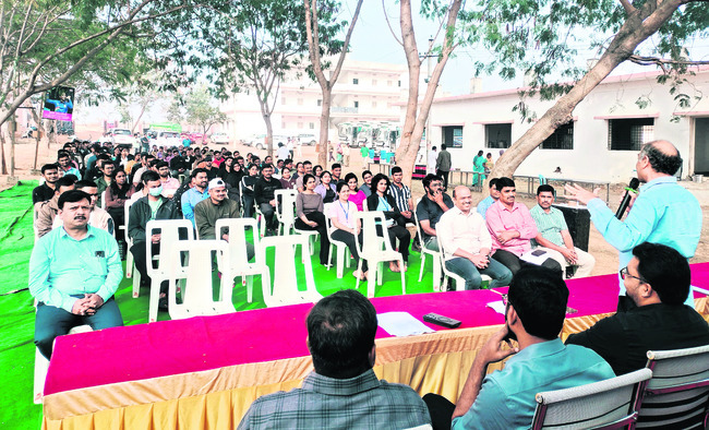 ప్రజలకు మెరుగైన పాలన అందించాలి 1