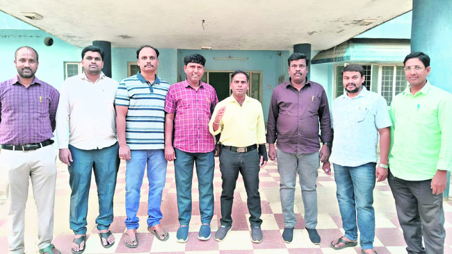 ఎస్జీటీలకు ఓటు హక్కు కల్పించాలి 
2