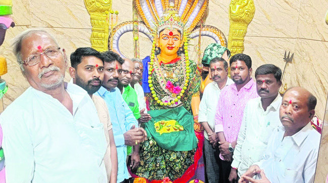 పూర్వ విద్యార్థుల సమ్మేళనం 1