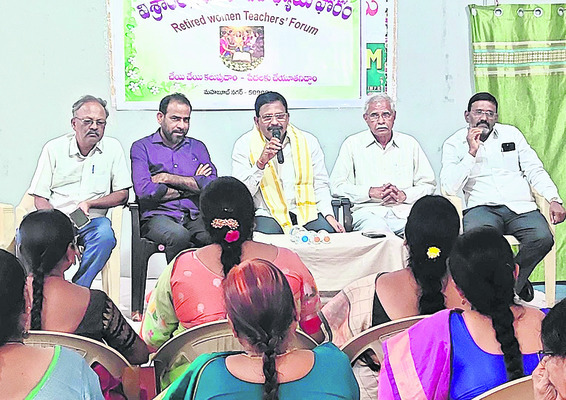 కాంగ్రెస్‌ పార్టీతోనేఅభివృద్ధి సాధ్యం: ఎమ్మెల్యే 
1