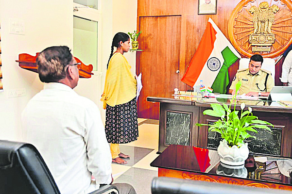 ప్రాధాన్యతాక్రమంలో  సమస్యలు పరిష్కరిస్తాం 
1