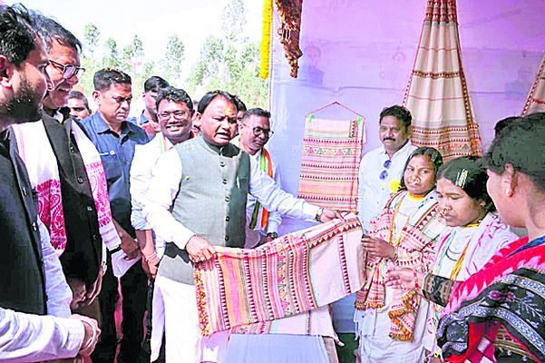 మహిళల అభ్యున్నతే ధ్యేయం1