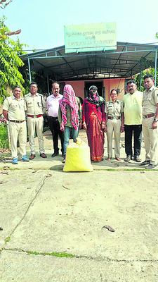 16 కిలోల గంజాయి స్వాధీనం 1