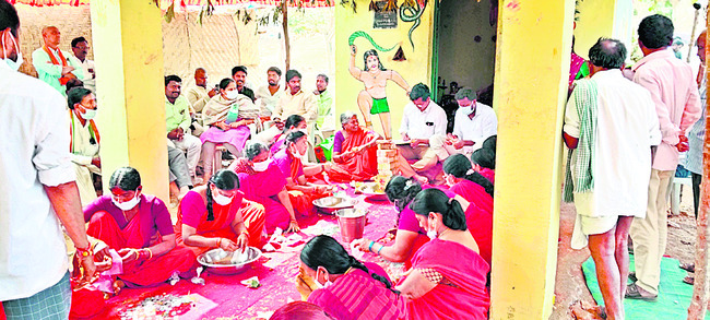 భూముల రీసర్వేను పకడ్బందీగా చేపట్టాలి
2